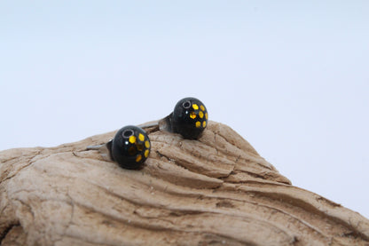 Dark Green Shimmering Stud Earrings With Golden Elements