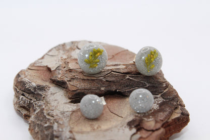 Shimmering Grey Stud Earrings With Pressed Green Leaf